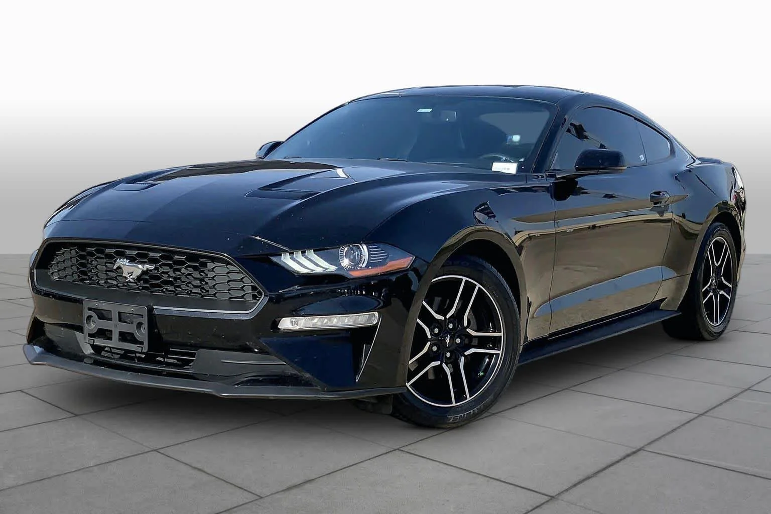 2019 Ford Mustang EcoBoost Coupe Premium's photo