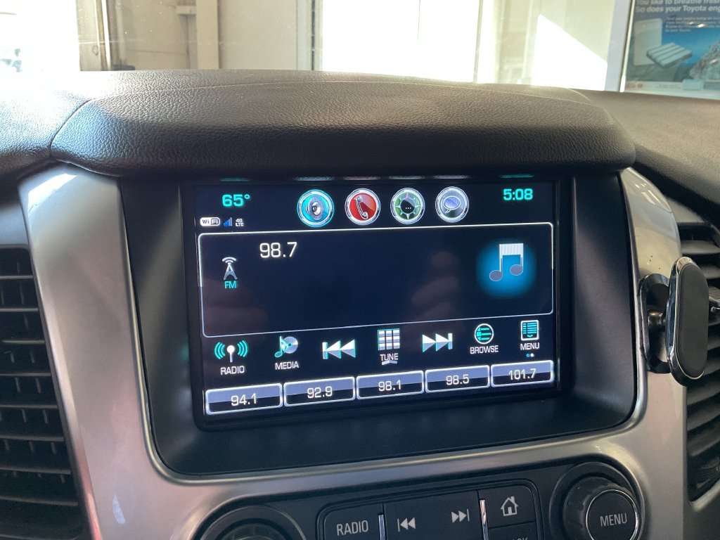 Used 2020 Gray Chevrolet Premier image 26