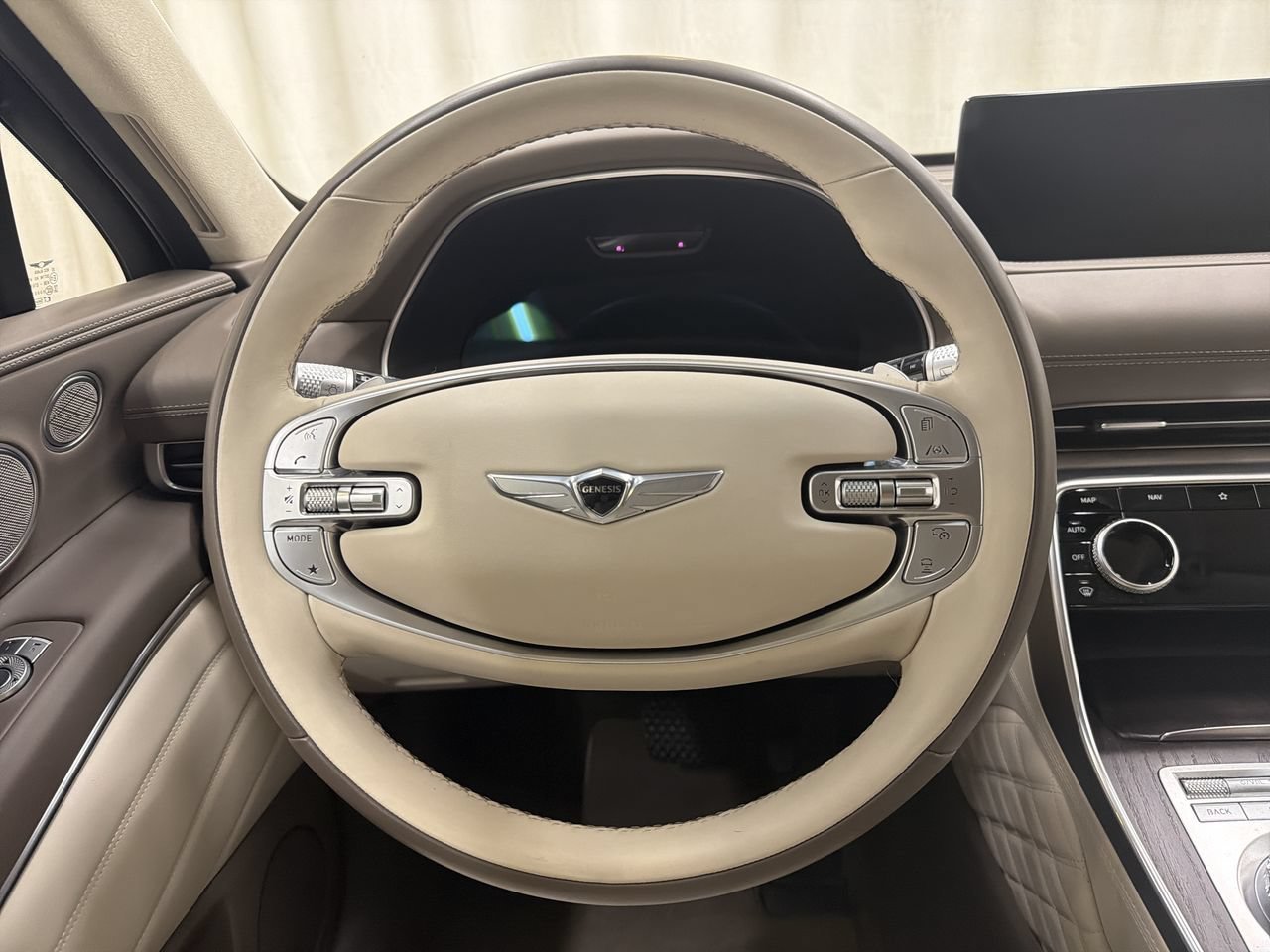 2024 GENESIS GV80 Standard - Photo 16