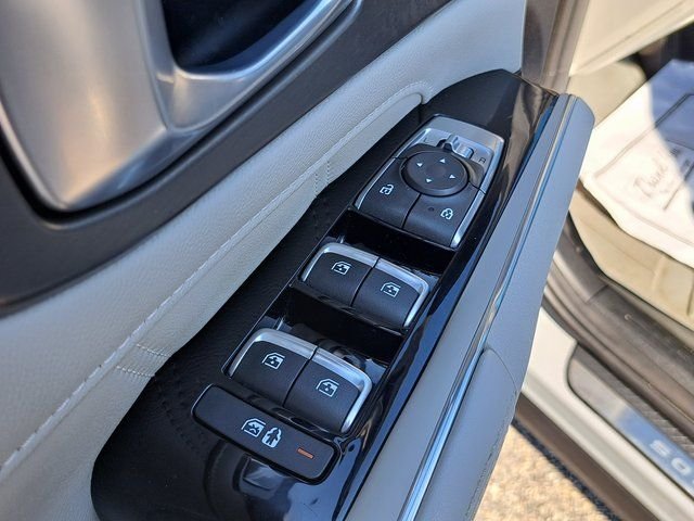 Used 2022 Gray Kia SX image 23
