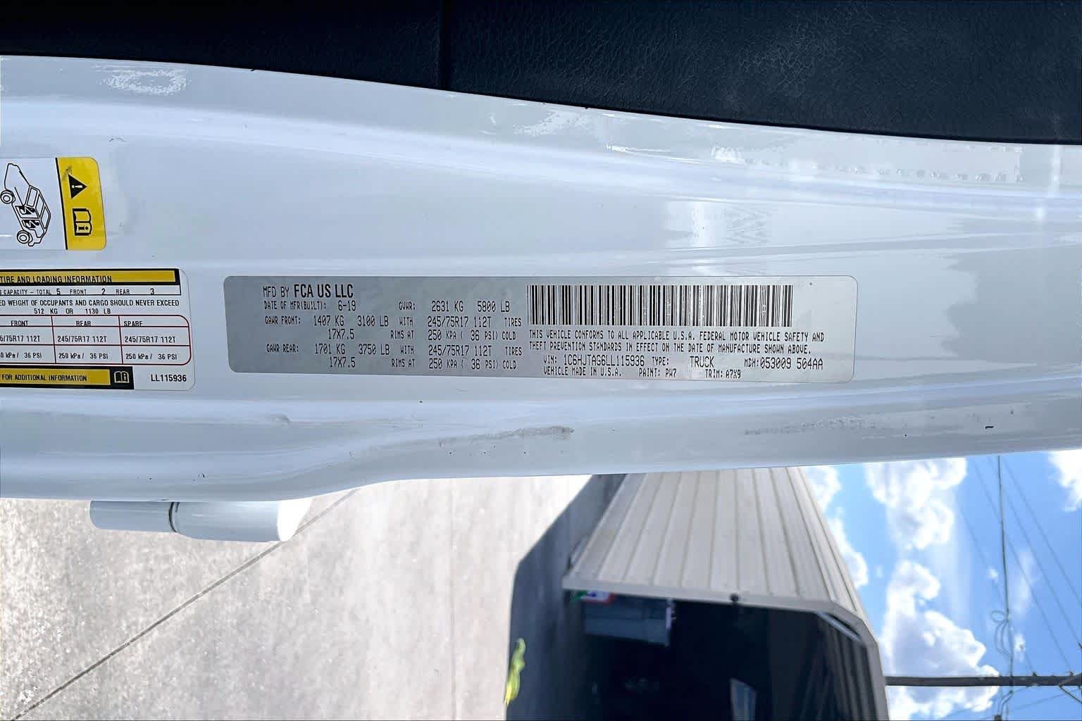 Used 2020 Bright White Clearcoat Jeep Sport S image 36