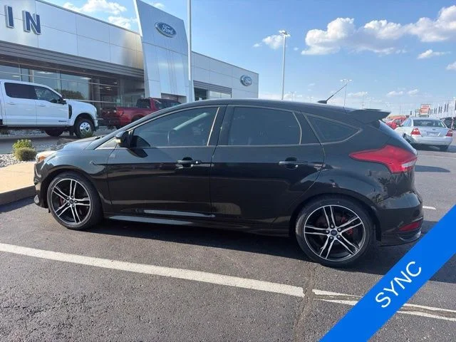 Used 2015 Tuxedo Black Ford ST image 9