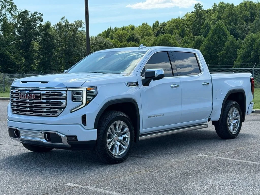 New 2026 Glacier White Tricoat GMC Denali image 32