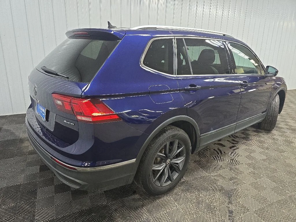 Used 2022 Blue Volkswagen 2.0T SE image 10