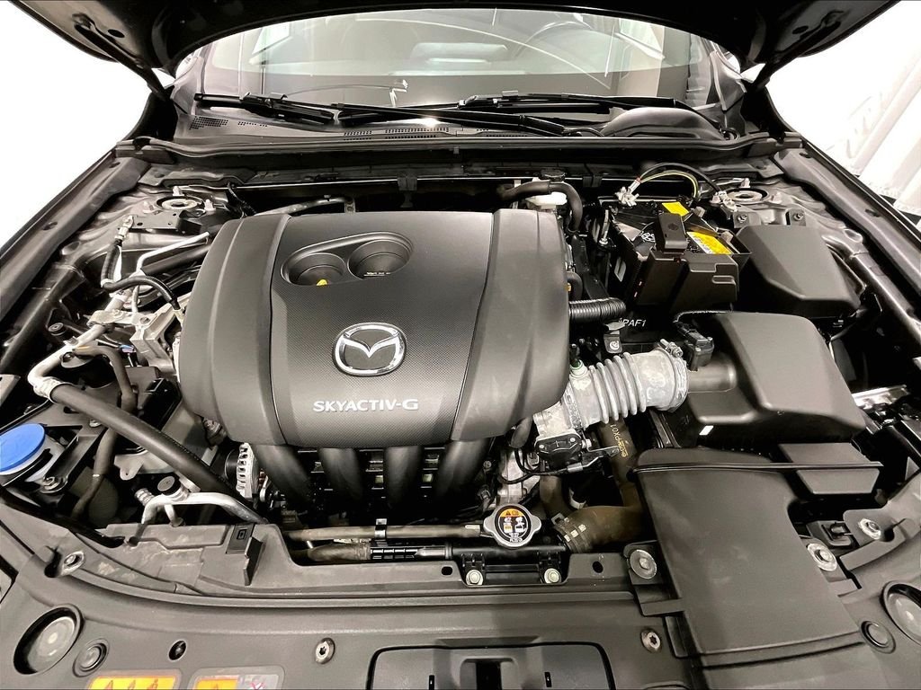 Used 2022 Machine Gray Metallic Mazda Preferred image 29
