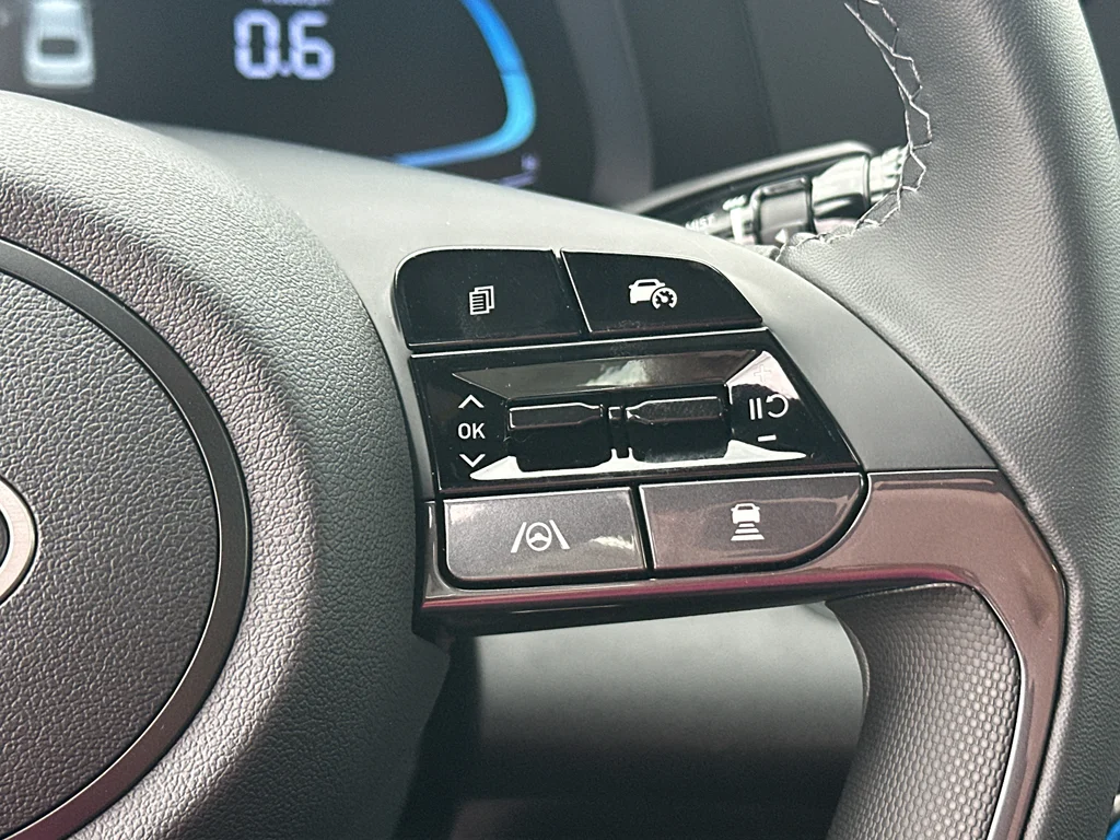New 2026 Abyss Black Hyundai SEL Sport Premium image 15
