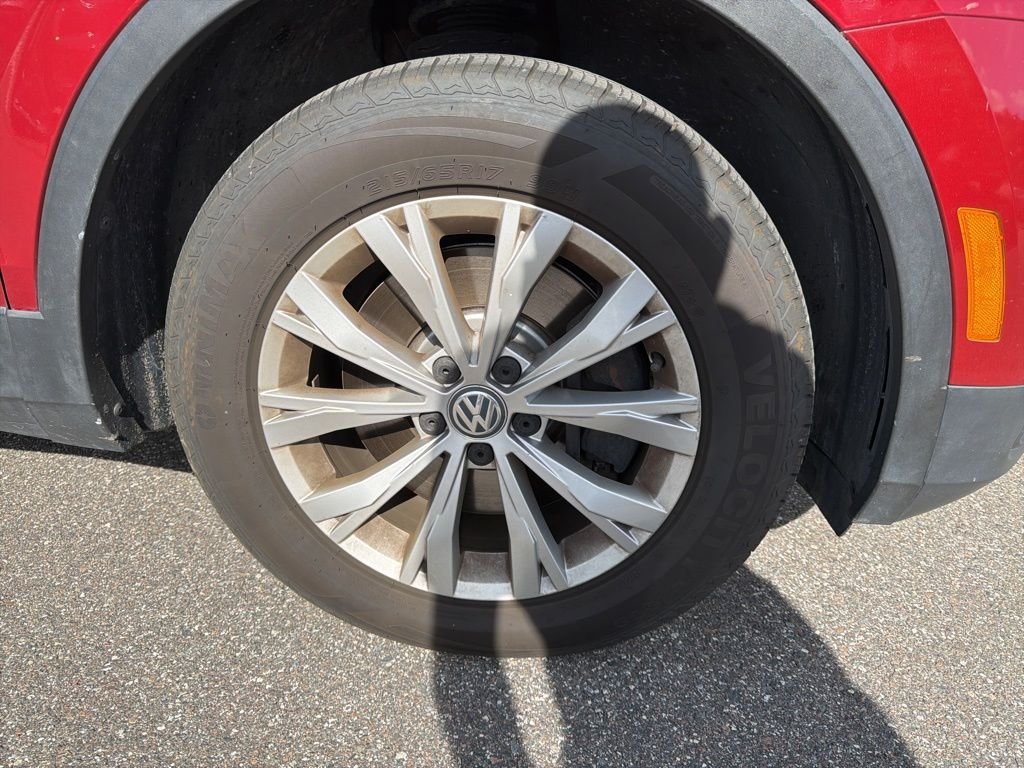 Used 2018 Red Volkswagen 2.0T S image 23