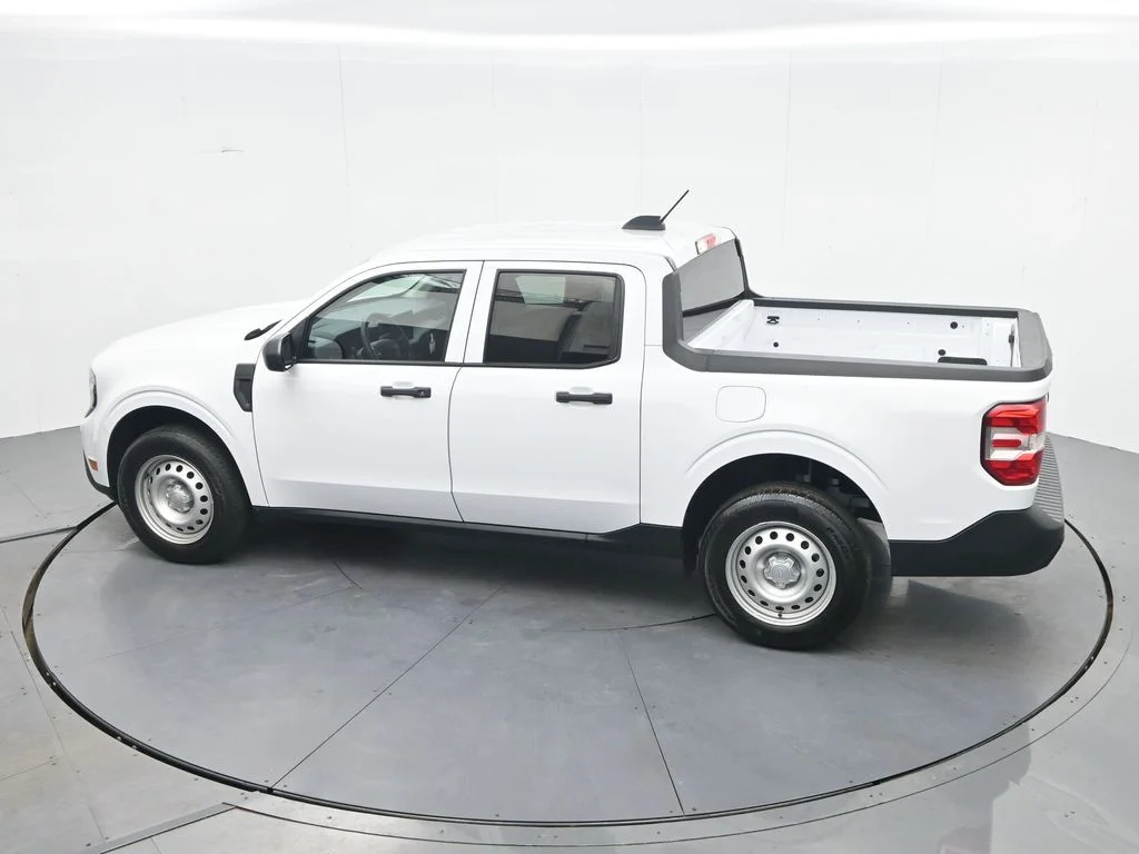 New 2026 White Ford XL image 31