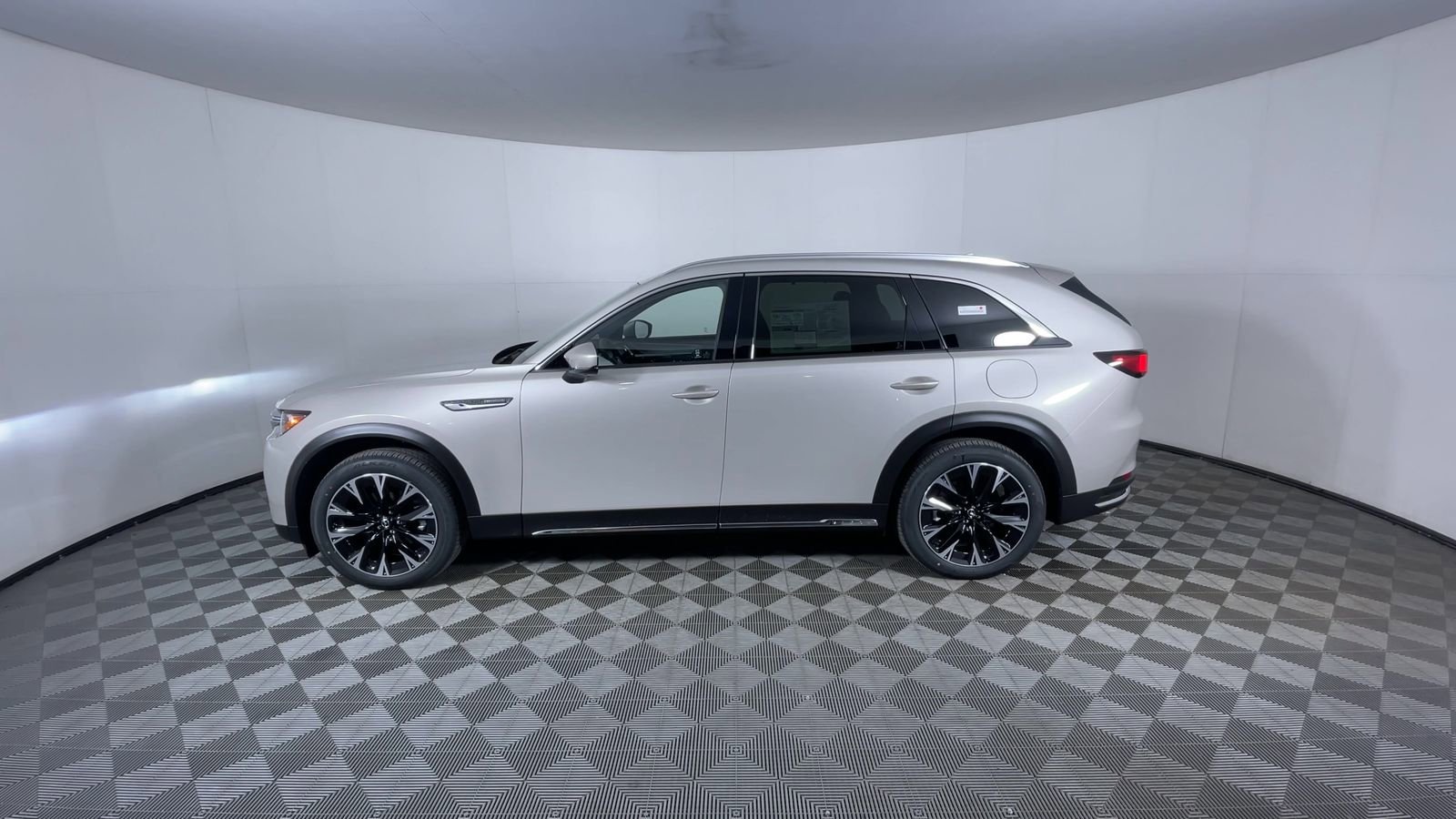 New 2026 Platinum Quartz Metallic Mazda Premium Plus image 5