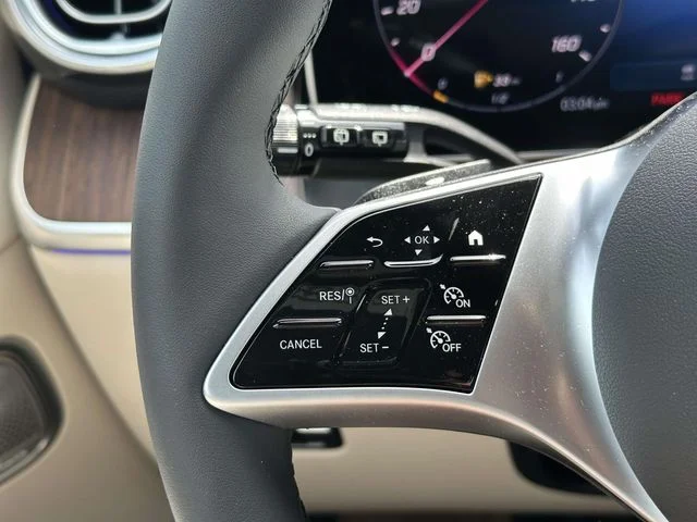 New 2026 White Mercedes-Benz GLC 300 image 21