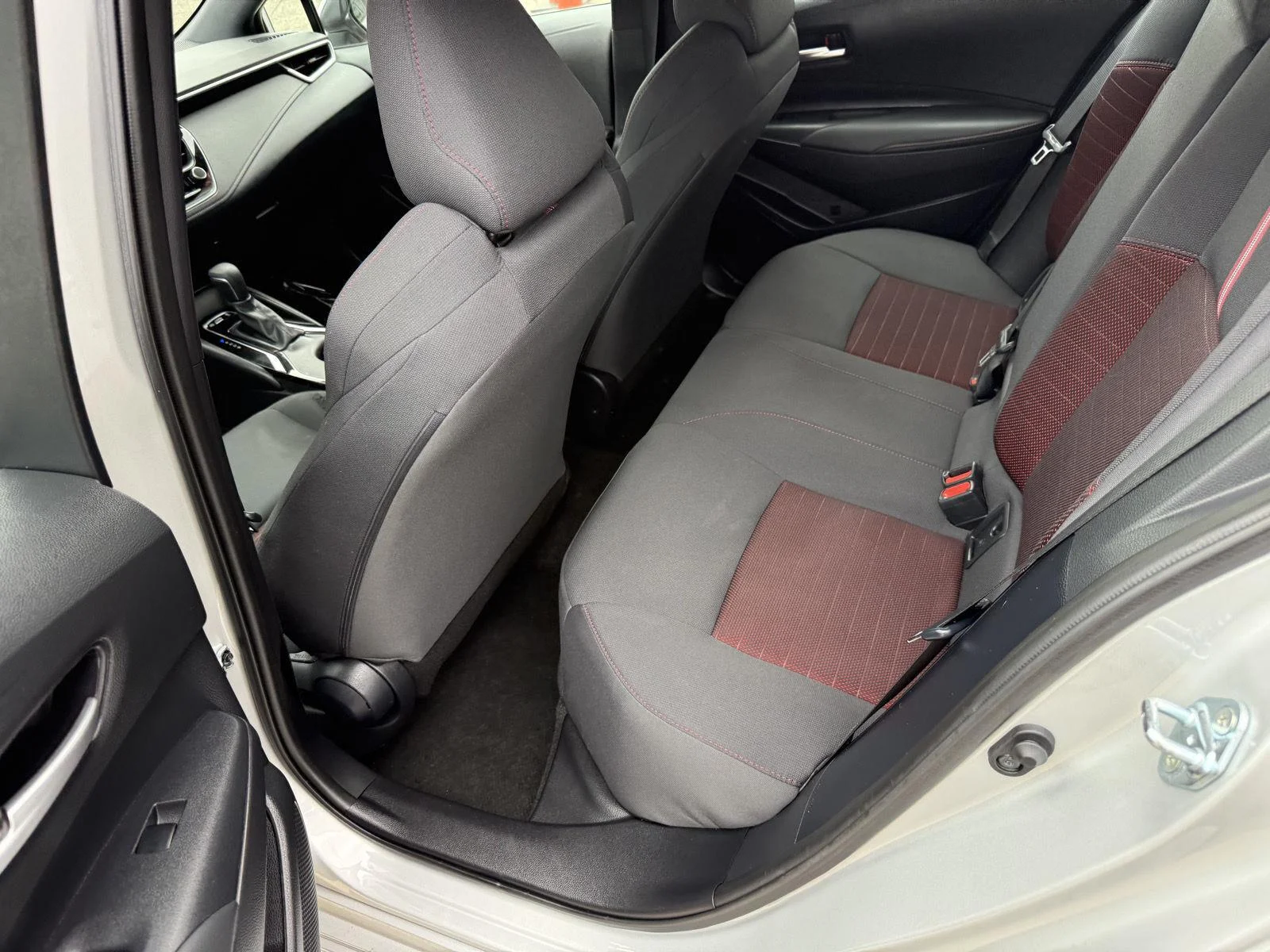Used 2023 Classic Silver Metallic/Midnight Black Metallic Toyota SE image 13