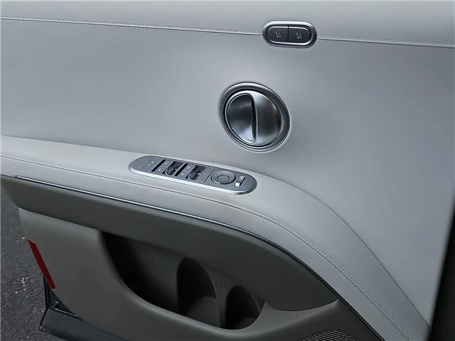 New 2026 Ecotronic Gray Pearl Hyundai SEL Premium image 13