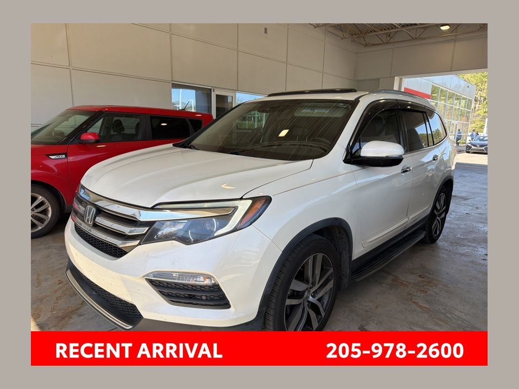 2016 Honda Pilot 2WD Touring's photo
