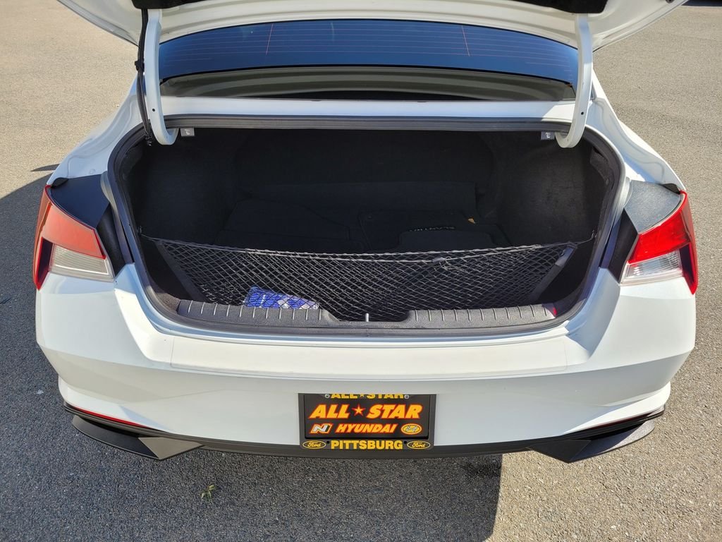 Used 2023 Gray Hyundai SEL image 9