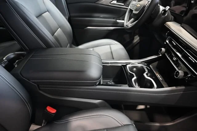 New 2026 Sterling Gray Metallic Chevrolet LT image 20