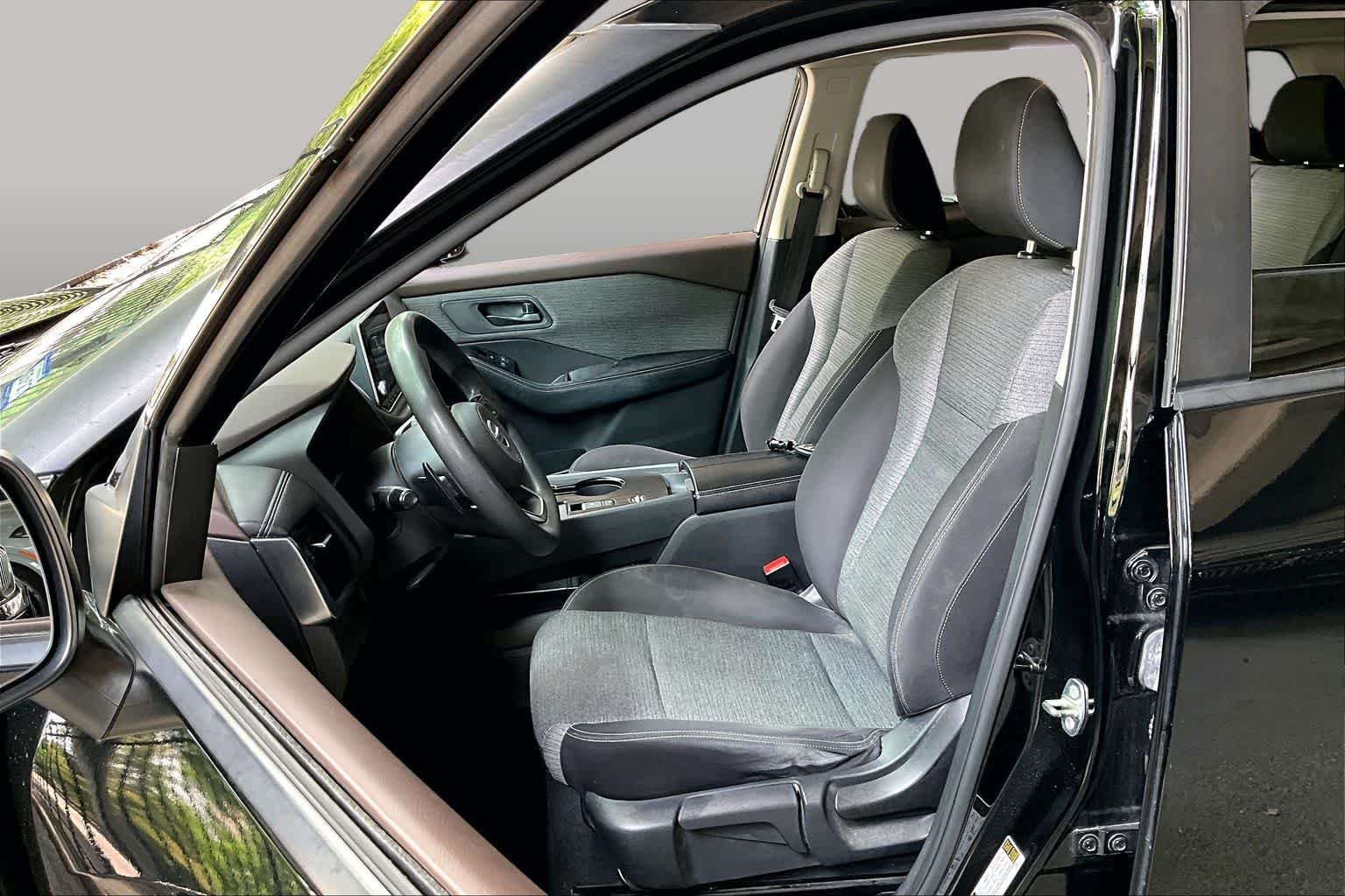 Used 2021 Super Black Nissan S image 7