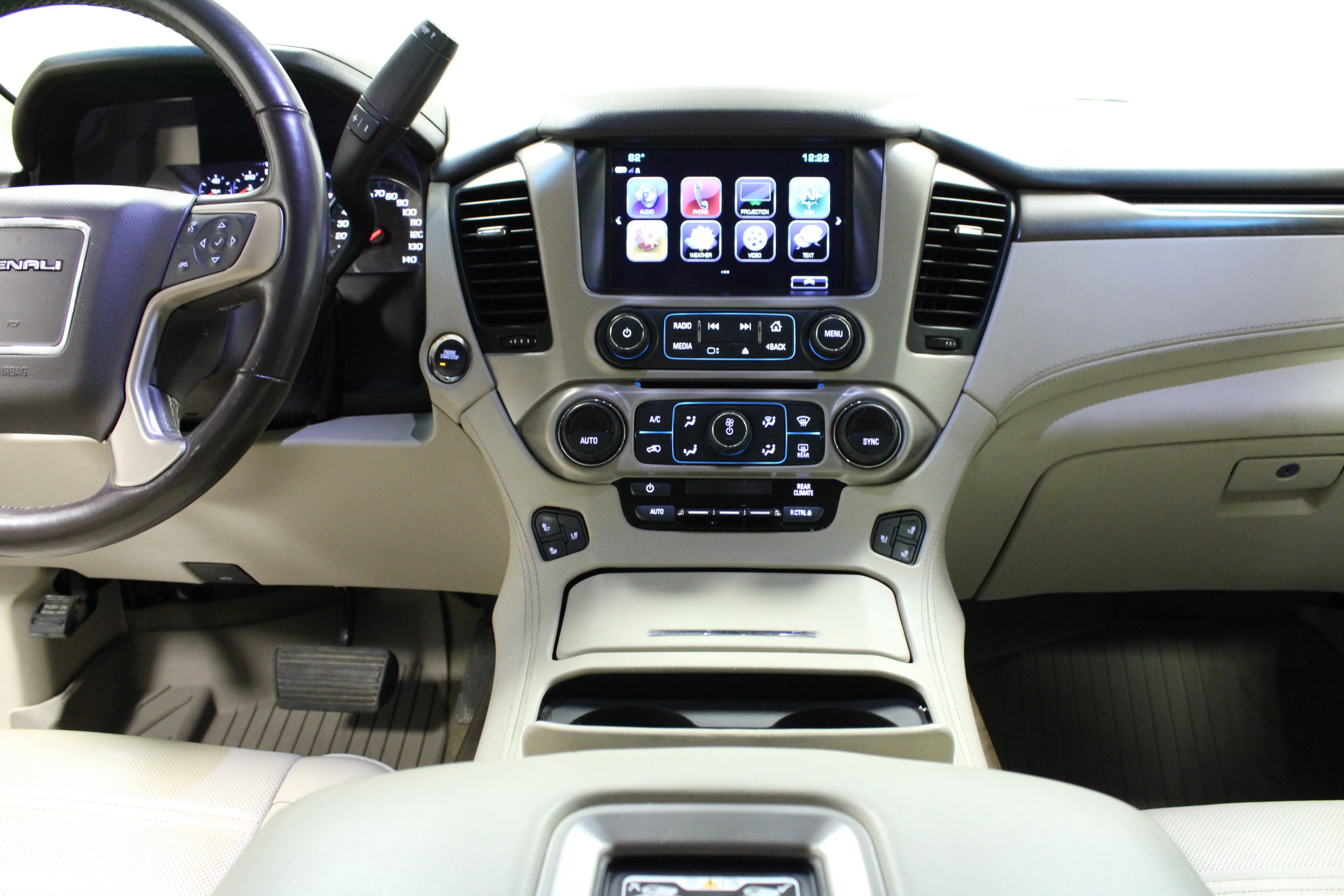 Used 2018 IRIDIUM METALLIC GMC Denali image 20