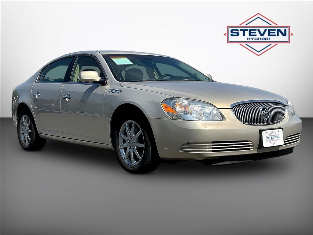 Used 2008 Gold Buick CXL image 1