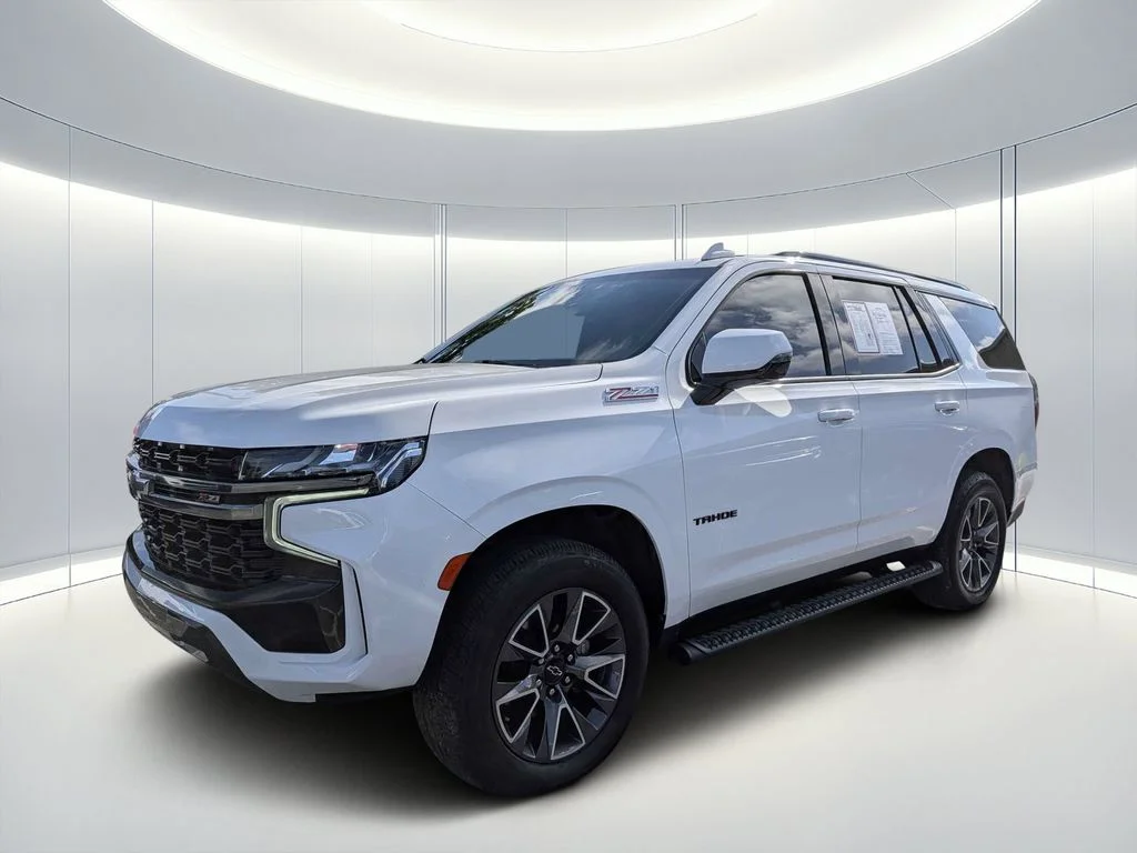 Used 2022 White Chevrolet Z71 image 8