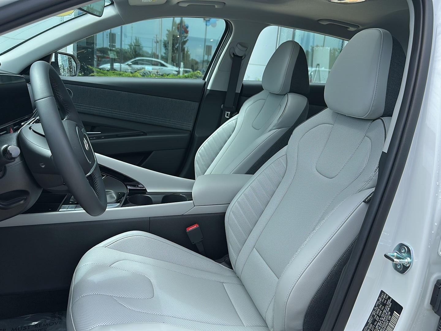 Used 2026 Serenity White Hyundai Limited image 10