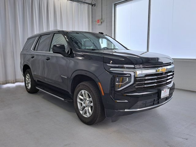 Used 2025 Black Chevrolet LT image 4