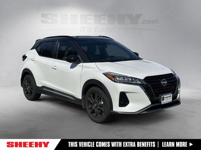 2022 Nissan Kicks SR