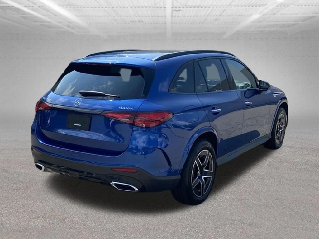 Used 2026 Blue Mercedes-Benz GLC 350e image 5