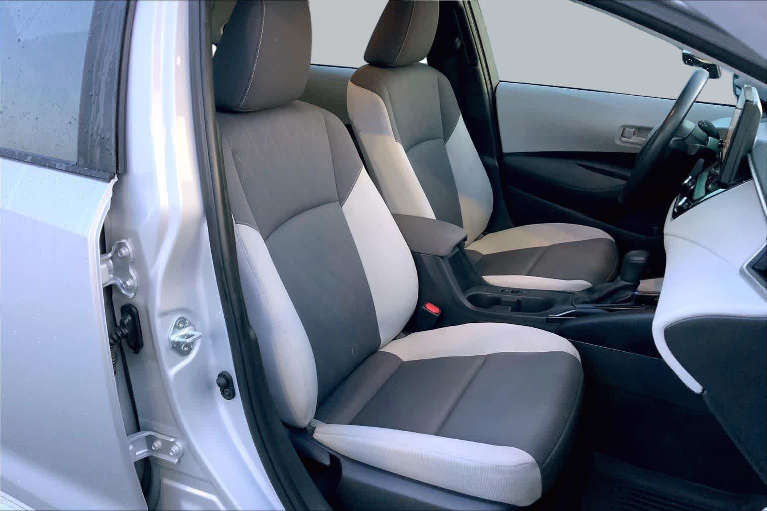 Used 2024 Classic Silver Metallic Toyota LE image 9