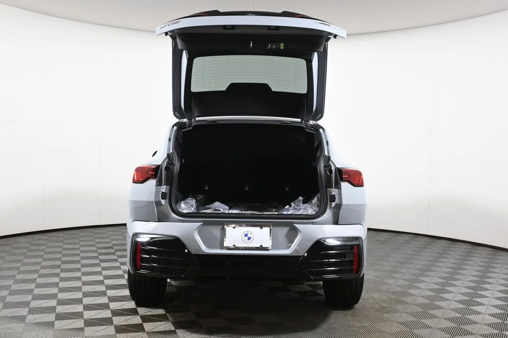 New 2027  BMW xDrive28i image 31