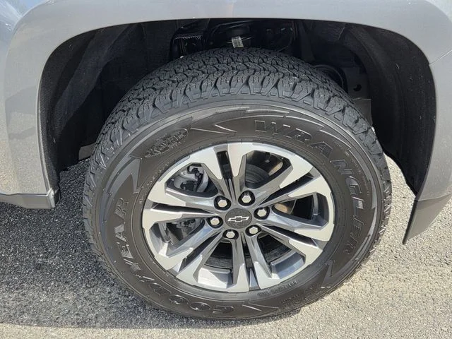 Used 2021 Gray Chevrolet Z71 image 8