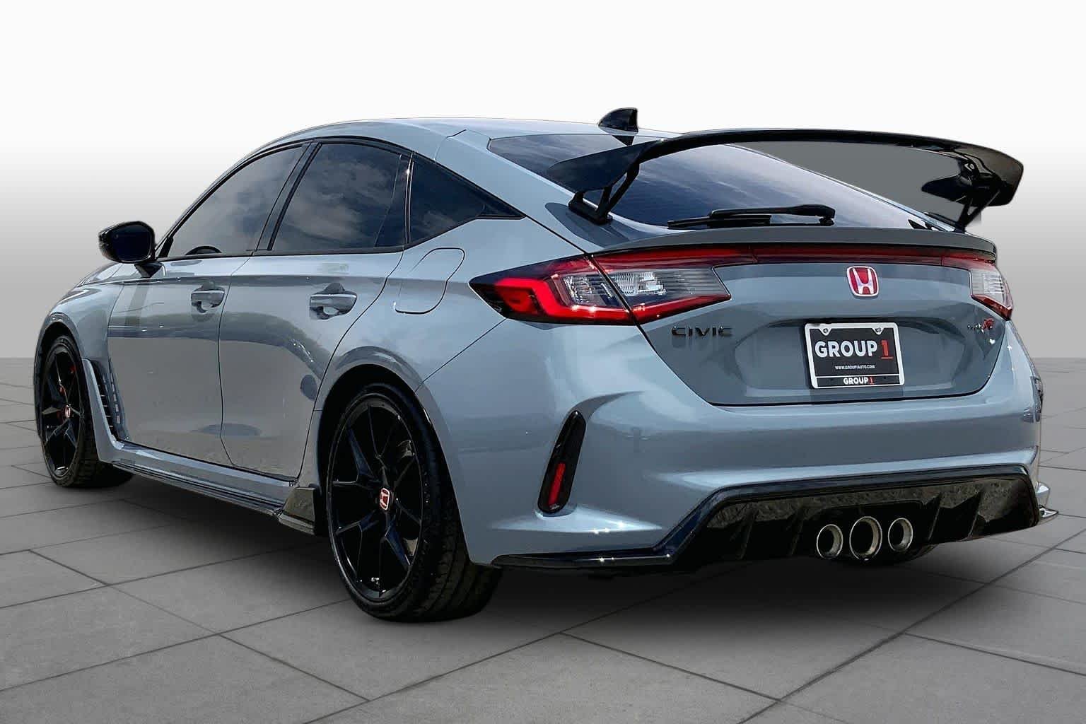 Used 2023 Sonic Gray Pearl Honda  image 12