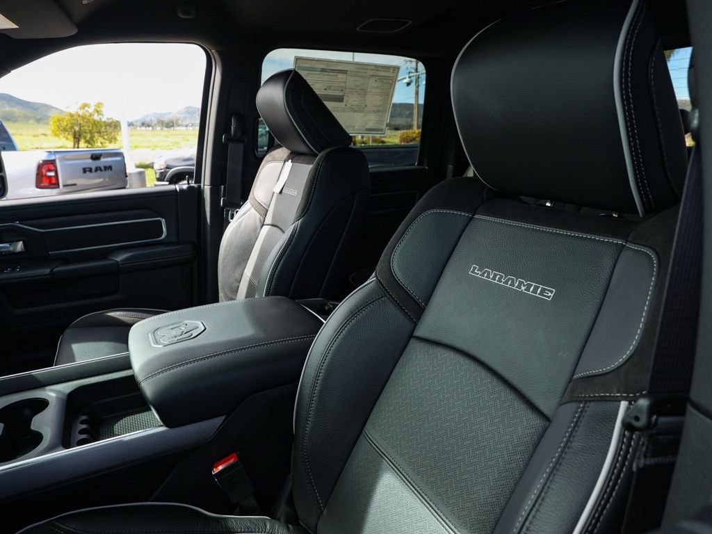 New 2026 Ceramic Gray Clear-Coat Exterior Paint RAM Laramie image 14