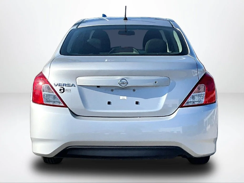 Used 2019 Silver Nissan 1.6 S image 5