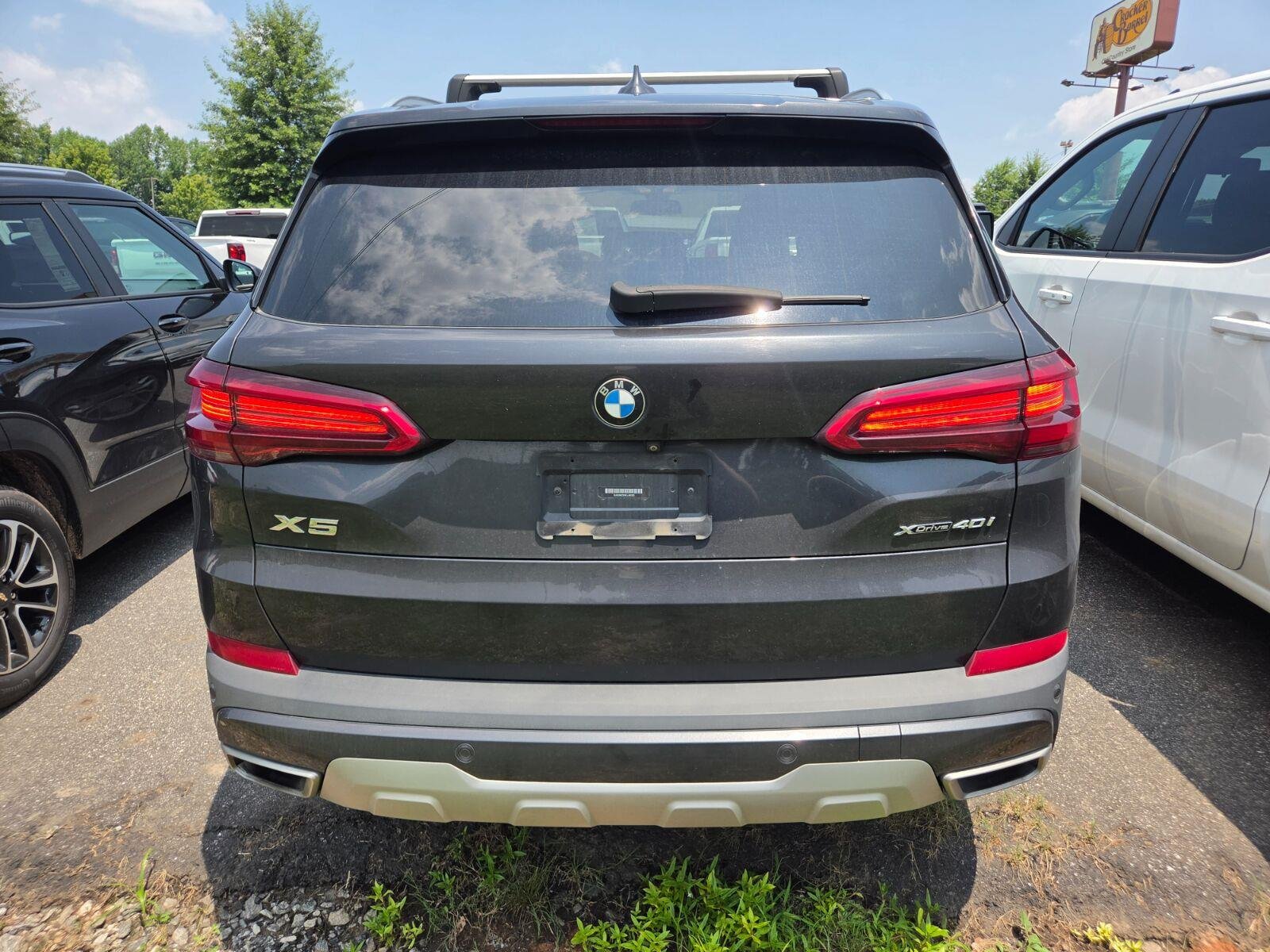 Used 2019 Grey BMW xDrive40i image 6