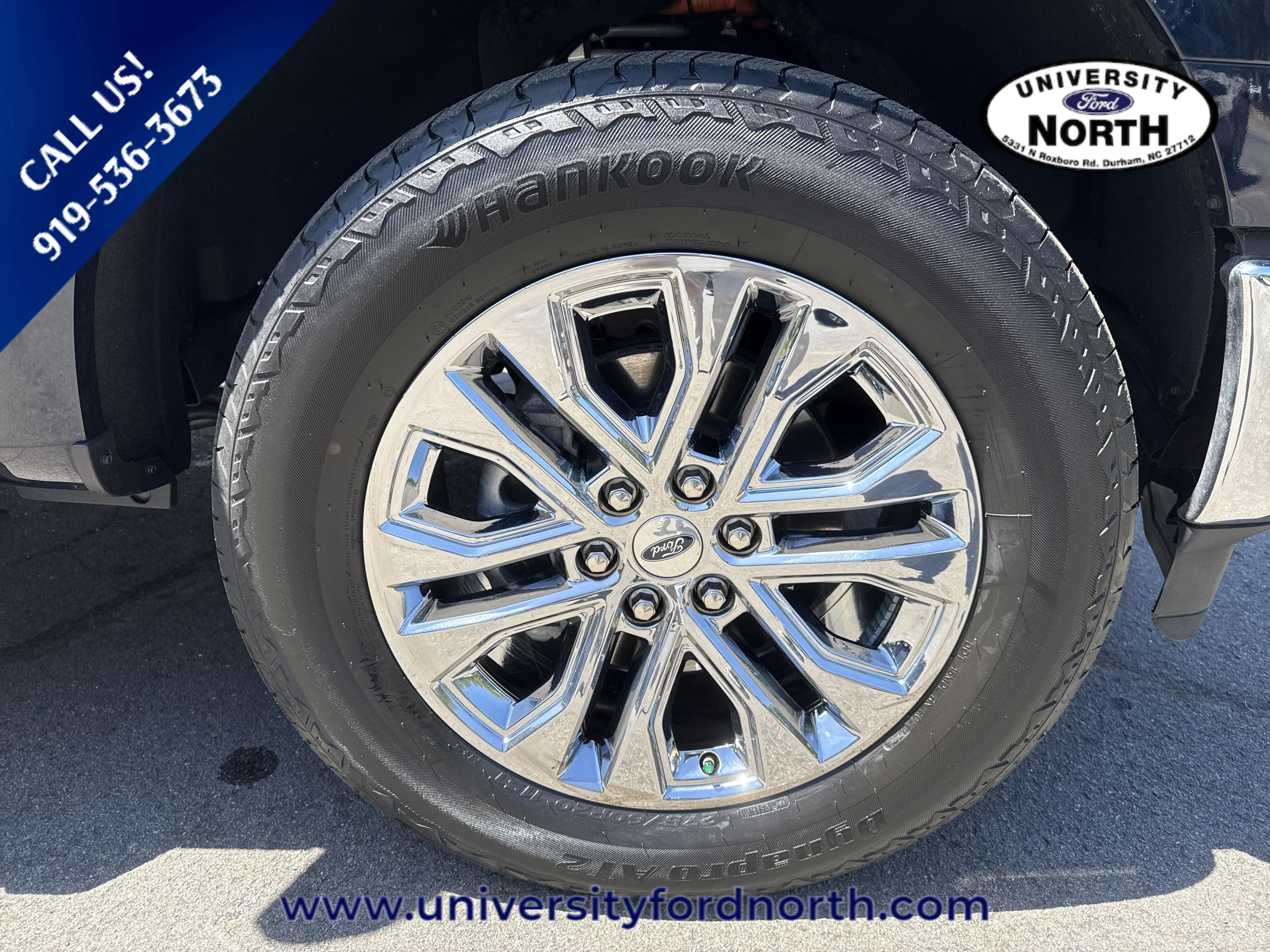 Used 2025 Antimatter Blue Metallic Ford LARIAT image 9