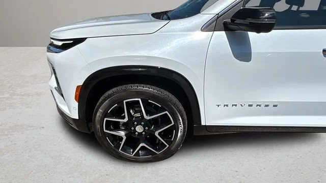 Used 2026 Polar White Tricoat Chevrolet High Country image 43