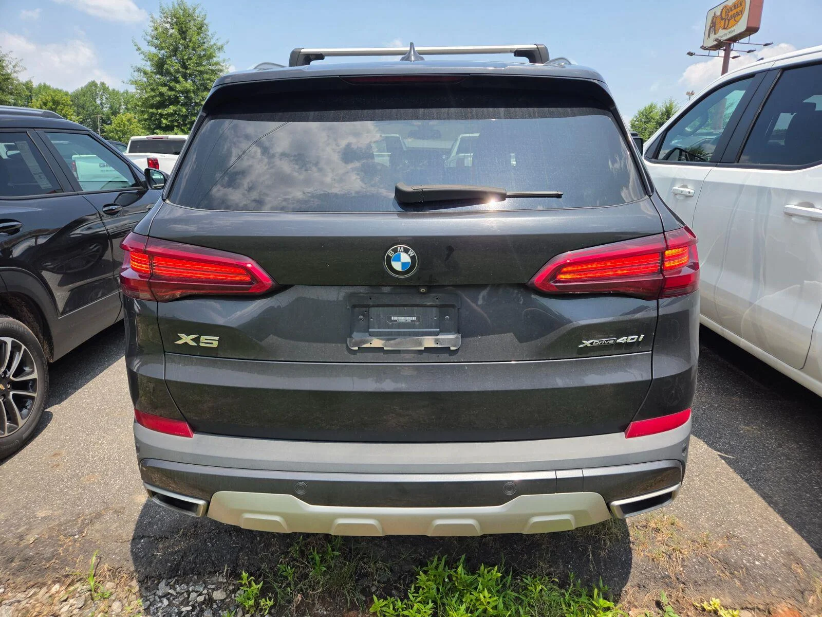 Used 2019 Grey BMW xDrive40i image 6