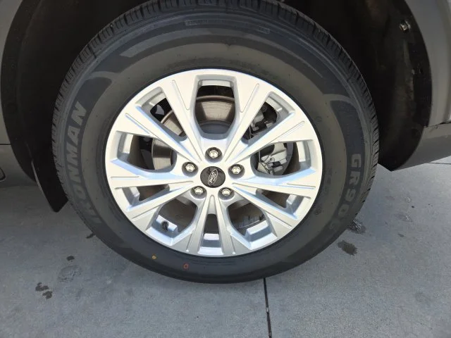 Used 2023 Gray Ford Active image 11