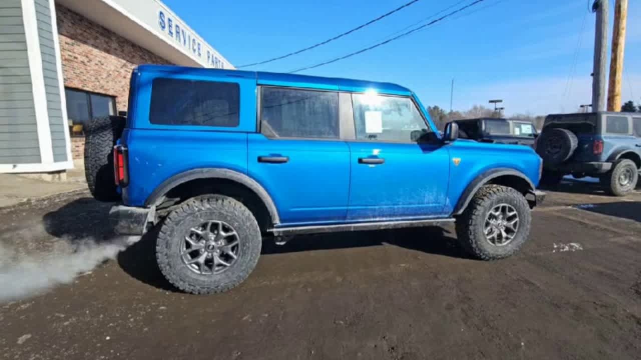 New 2025 Velocity Blue Metallic Ford Badlands image 2