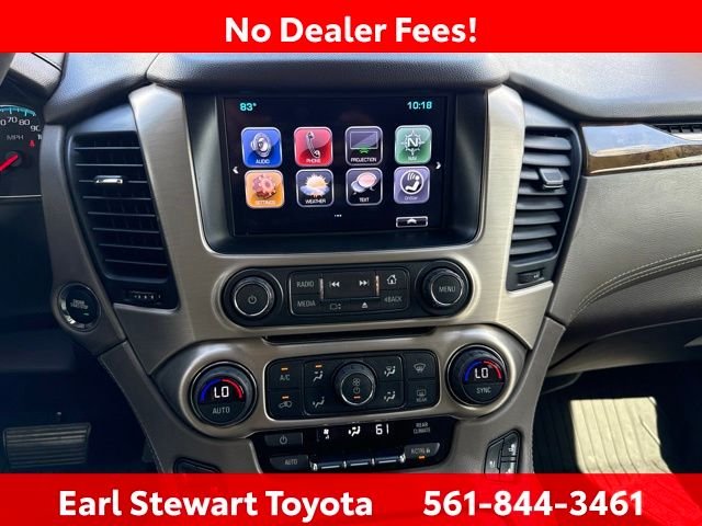 Used 2017 Silver GMC Denali image 41