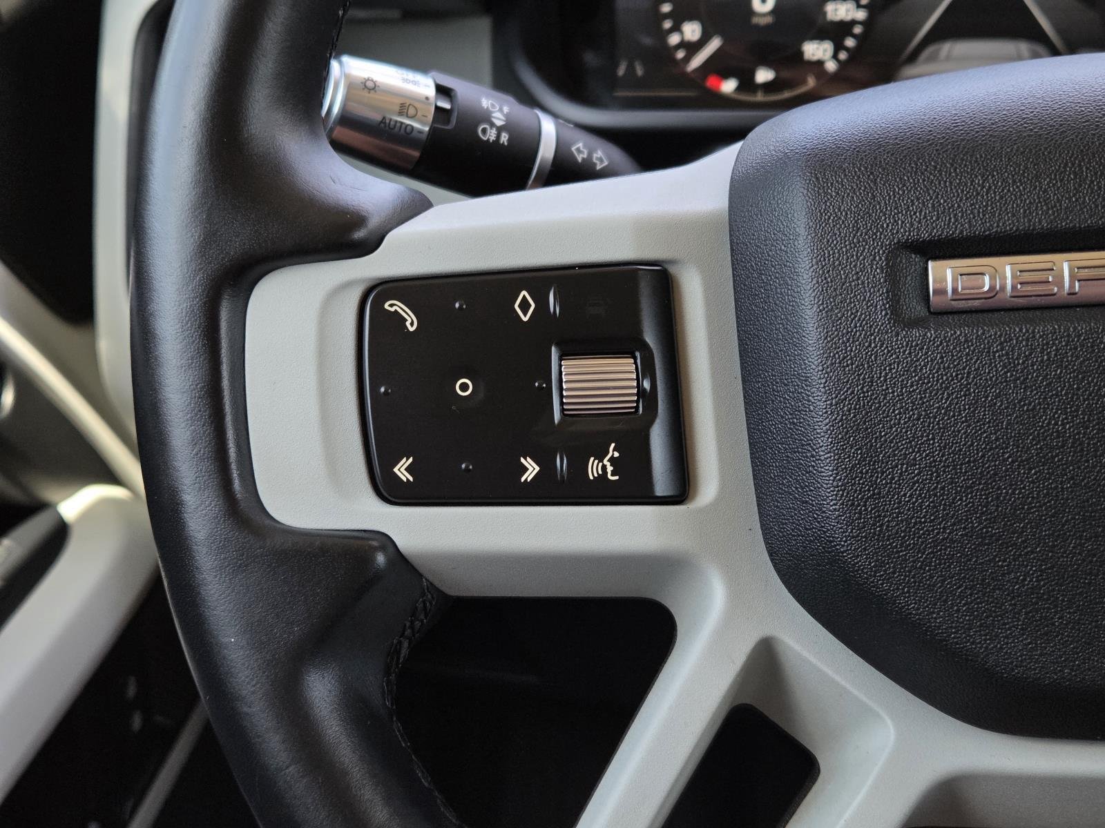Used 2021 Fuji White Land Rover SE image 21