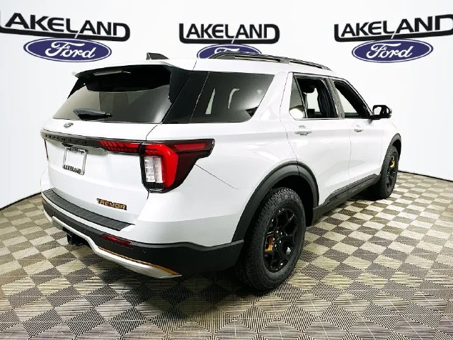New 2026 White Ford Tremor image 3