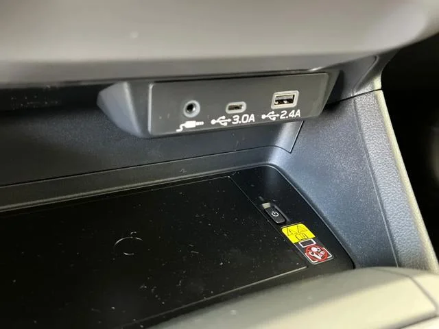 New 2026 SAPPHIRE BLUE PEARL Subaru Limited Hybrid image 30