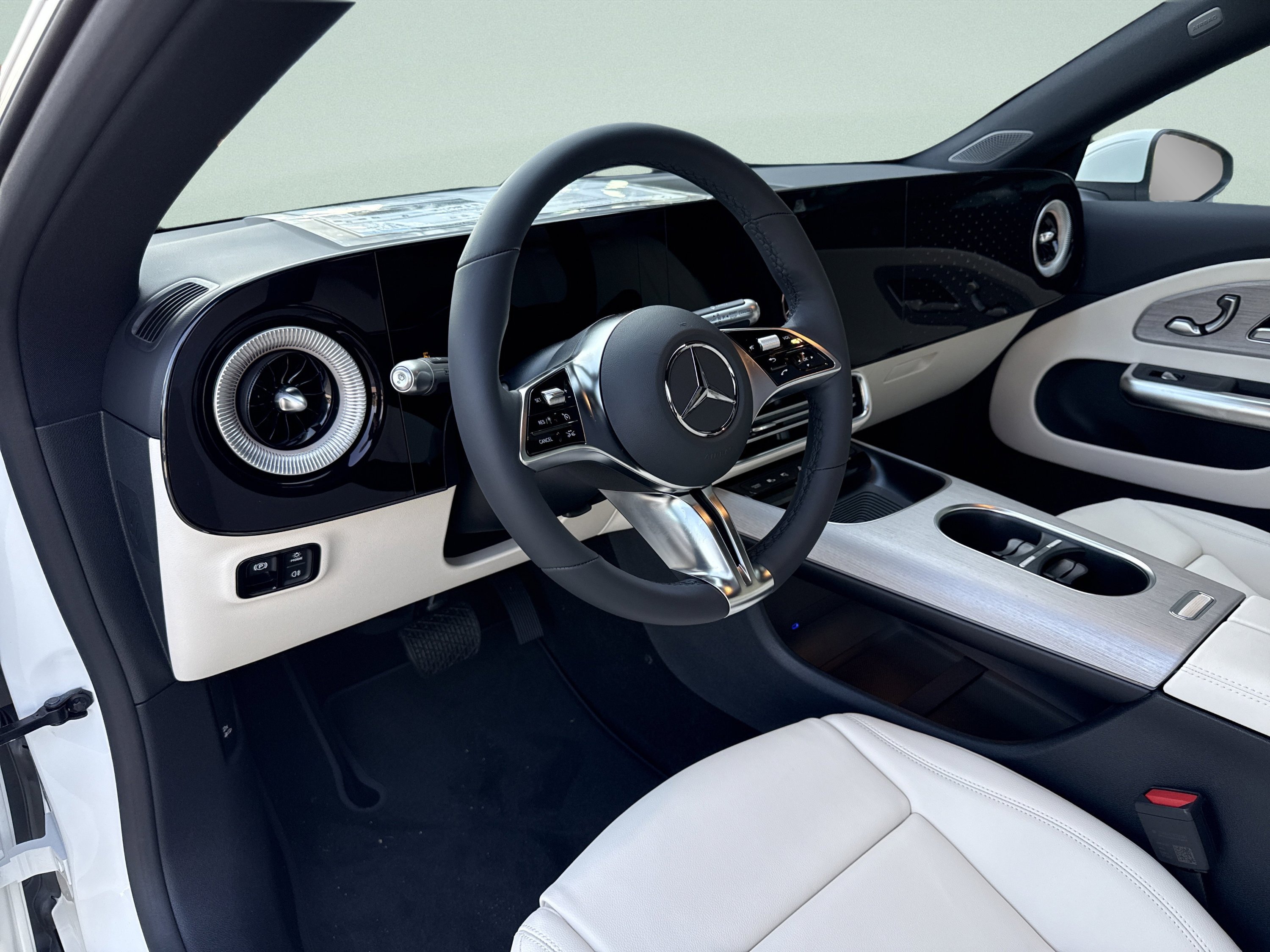 New 2027 Polar White Mercedes-Benz CLA 220 Hybrid image 22