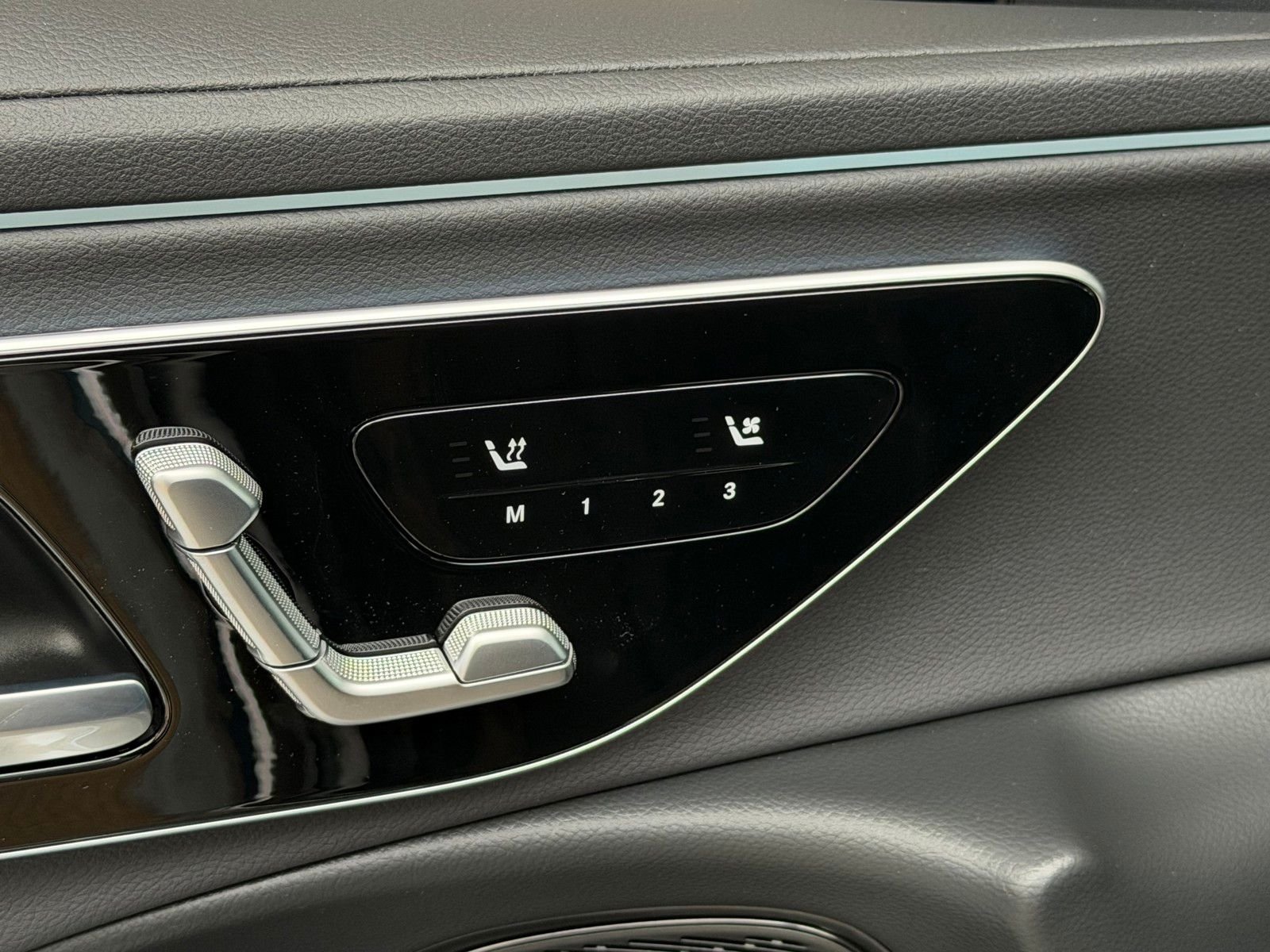 New 2026 Black Mercedes-Benz E 350 image 12