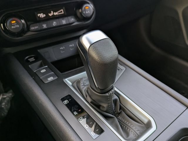 Used 2026 Aspen White Nissan SV image 17