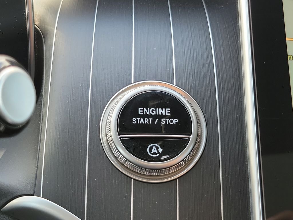 New 2027 Cirrus Silver Metallic Mercedes-Benz GLC 300 image 30