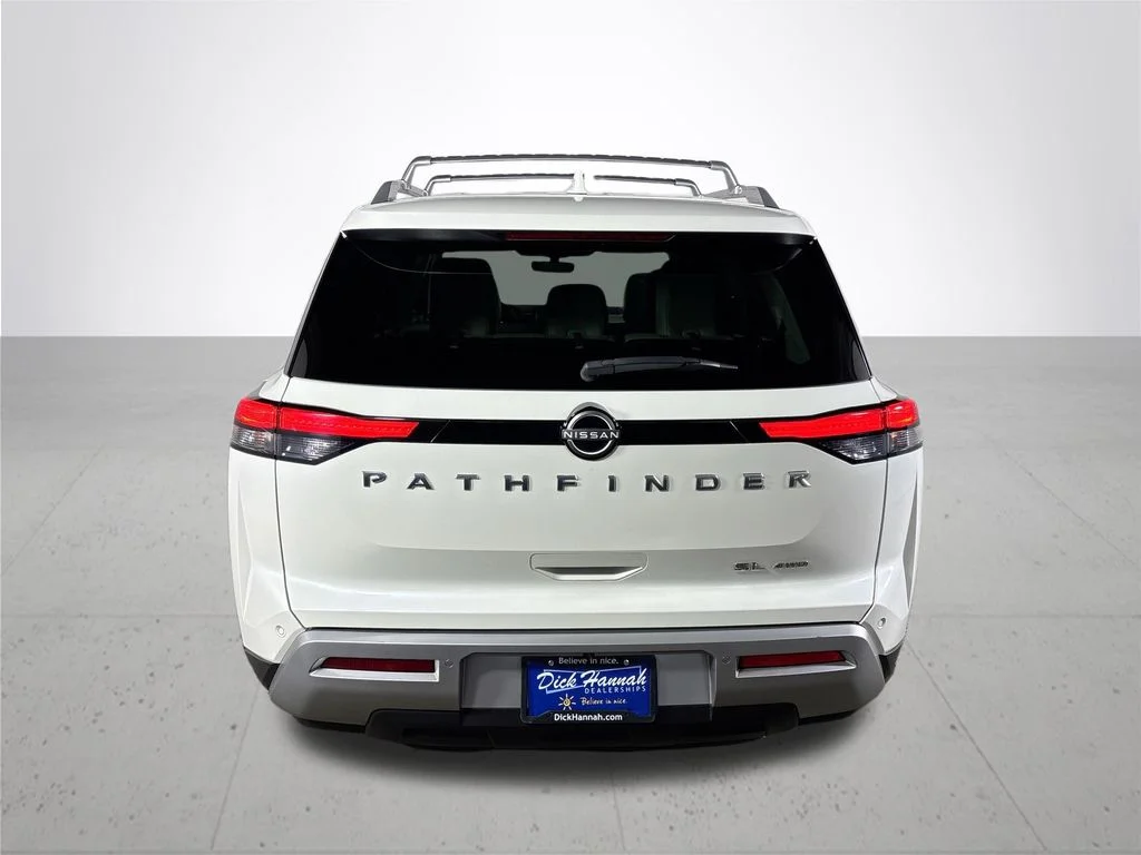 Used 2023 White Nissan SL image 7