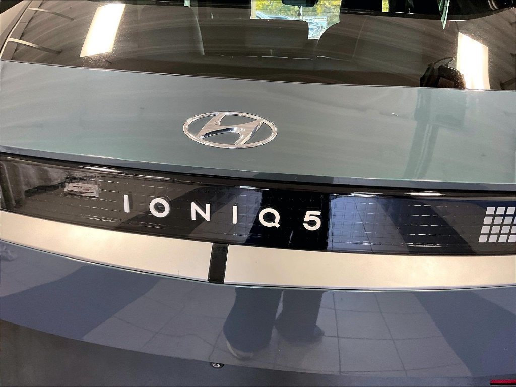 Used 2023 Green Hyundai SEL image 28