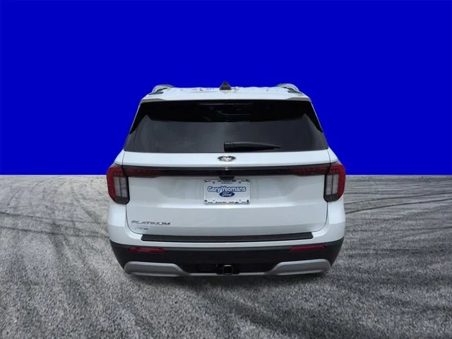 New 2026 Star White Metallic Tri-Coat Ford Platinum™ image 5